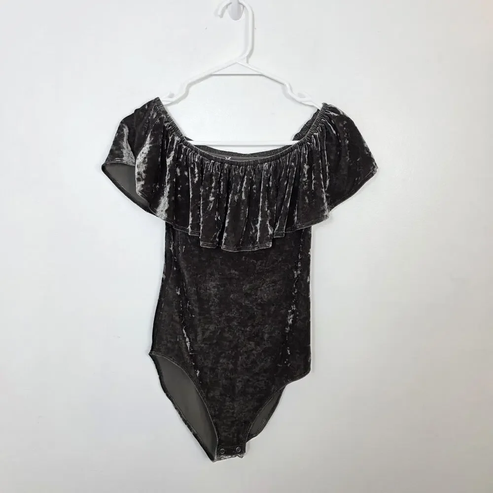 American Eagle Green Velvet Ruffle Off The Shoulder Feminine Bodysuit Size Small